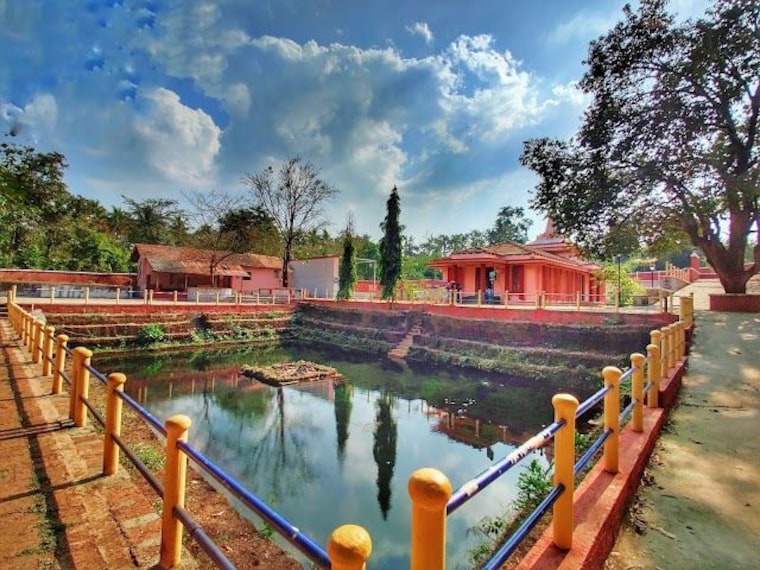 Netravali Bubbling Lake_1_G